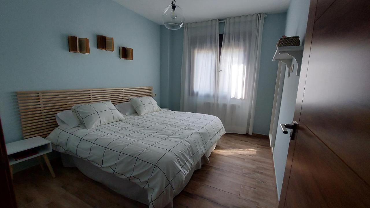 Apartamento Las Campanitas Nunomoral Eksteriør bilde