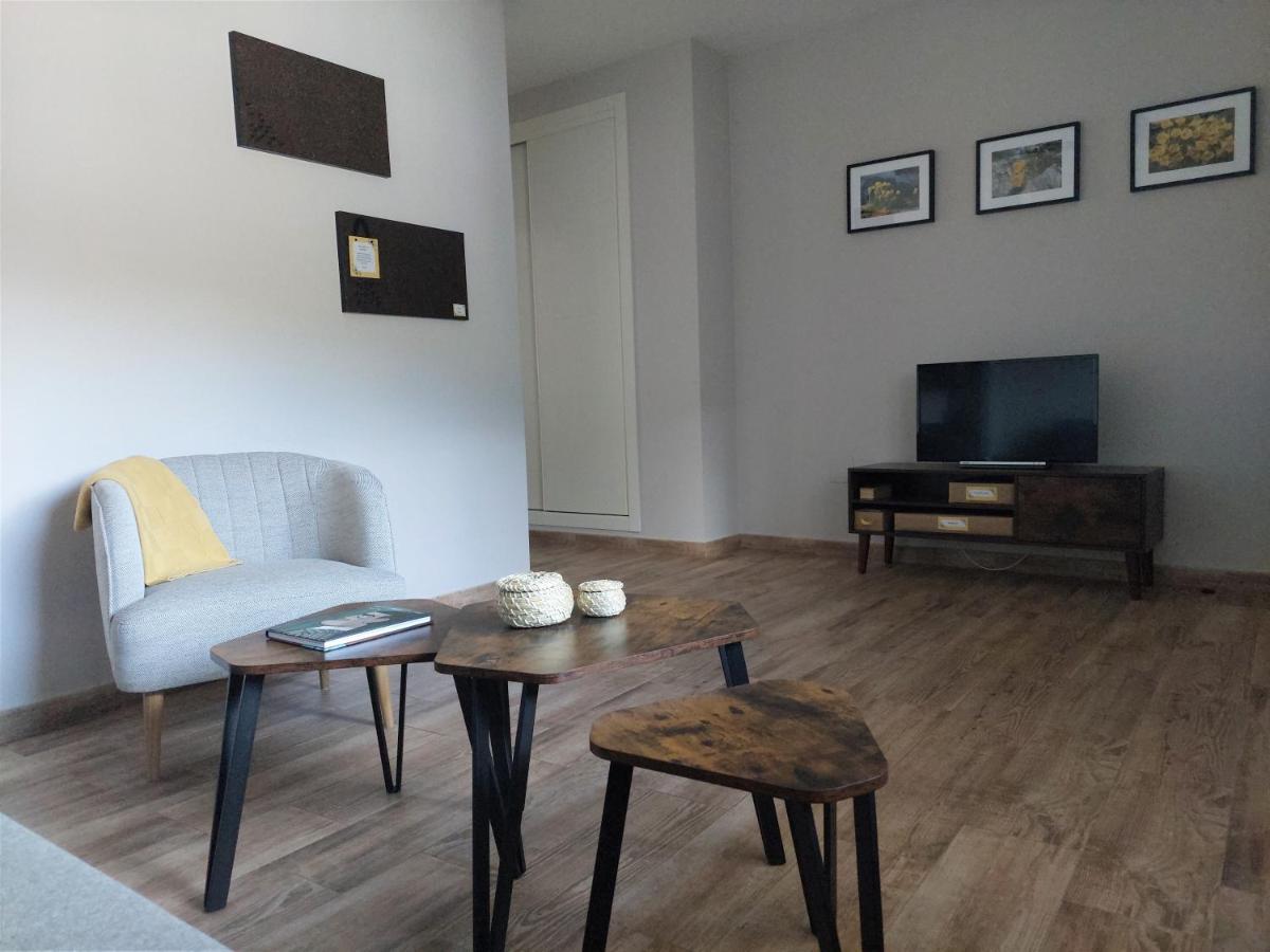 Apartamento Las Campanitas Nunomoral Eksteriør bilde