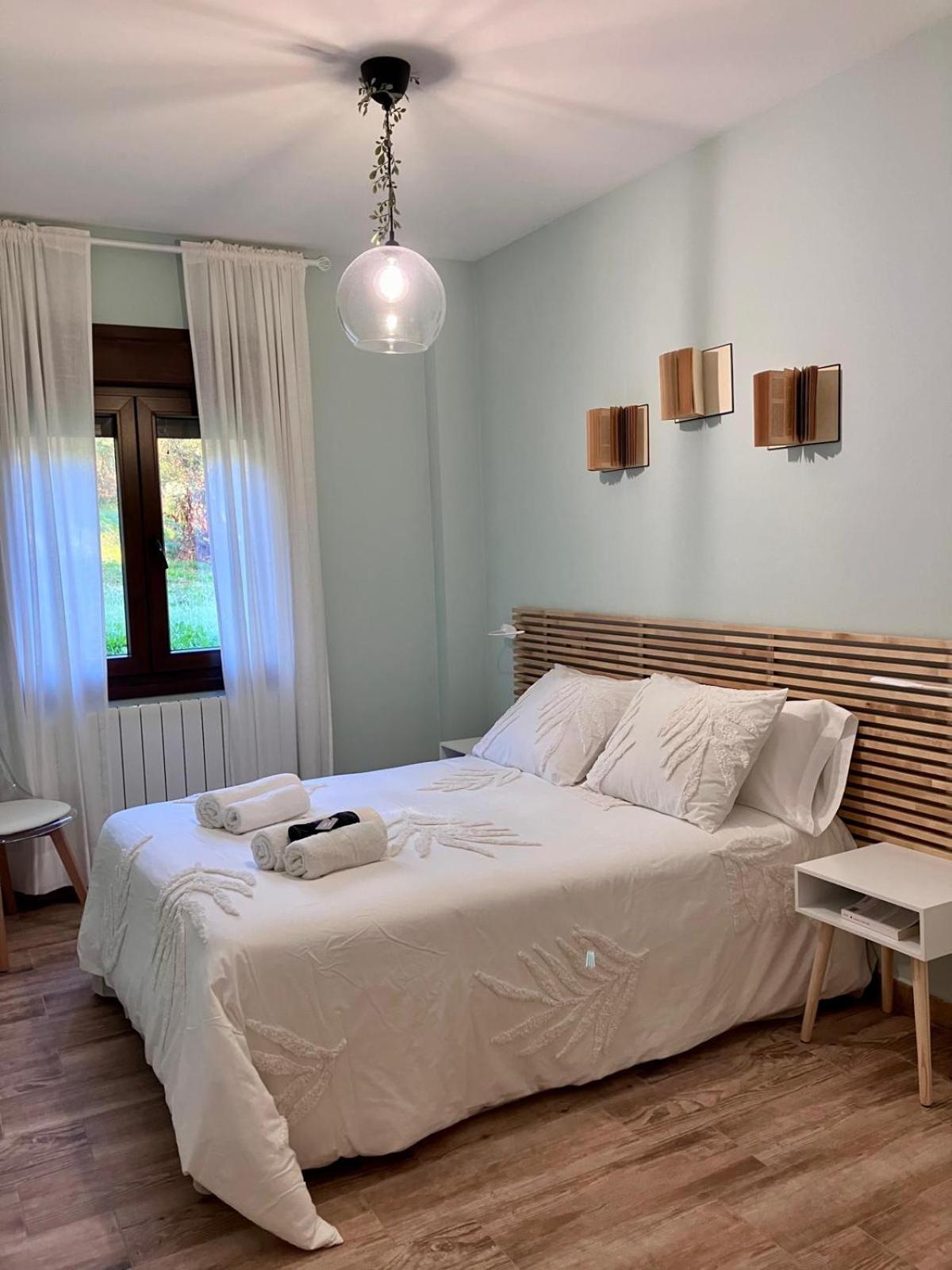 Apartamento Las Campanitas Nunomoral Eksteriør bilde